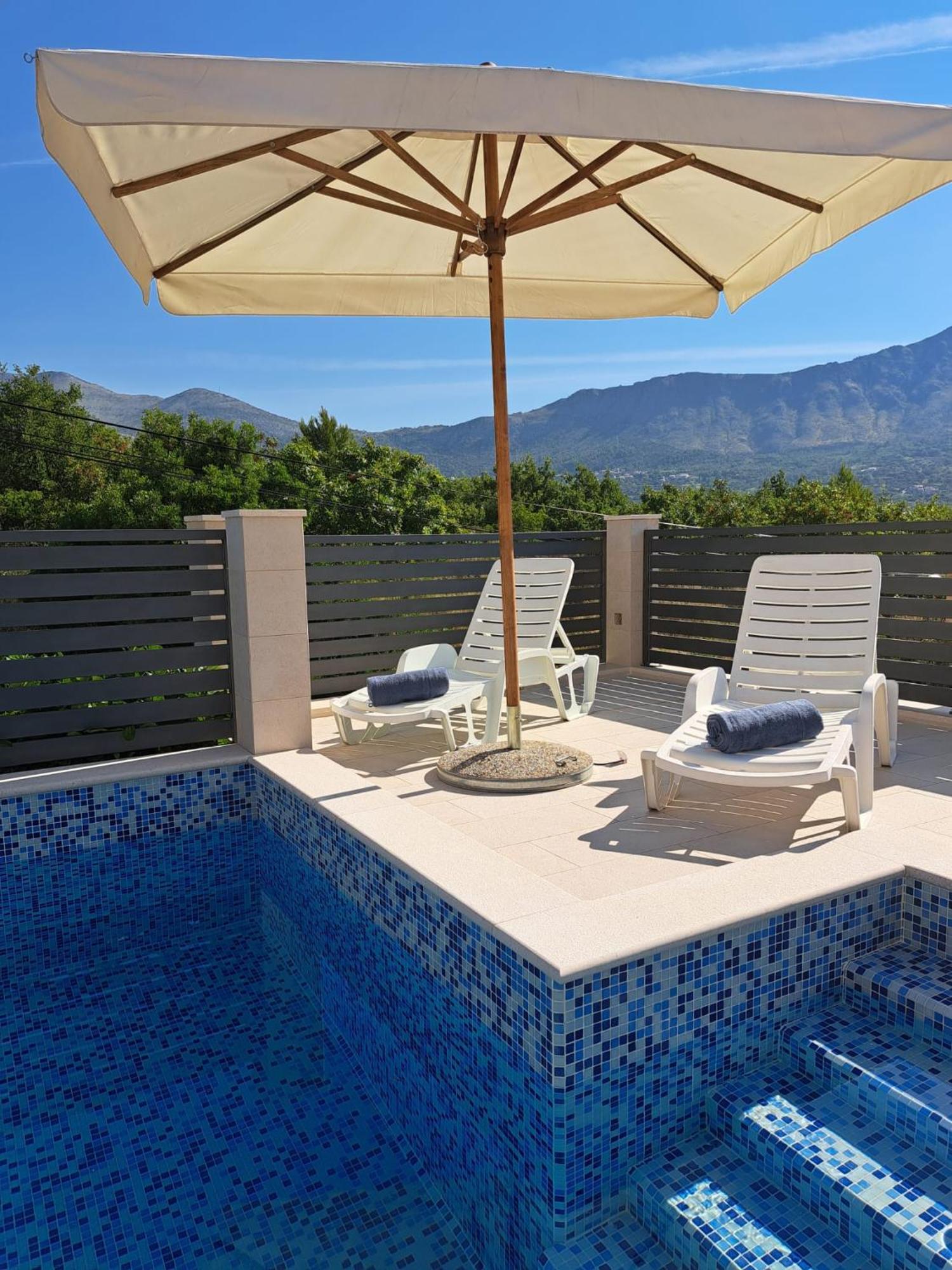 Villa "Amber" Luxury Apartments With A Pool Mlini Extérieur photo