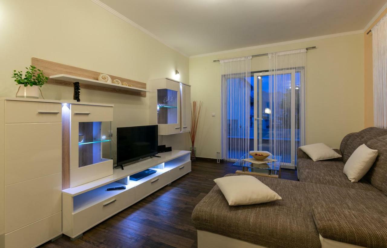 Villa "Amber" Luxury Apartments With A Pool Mlini Extérieur photo